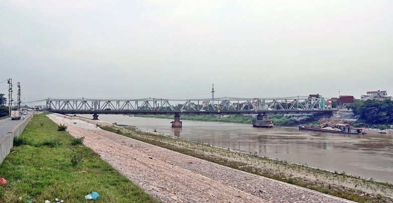 Cầu Đuống đường bộ mới dự kiến xây dựng cách cầu hiện hữu 100m về phía hạ lưu, cầu mới dài khoảng 472m và chiều rộng cầu 16m.