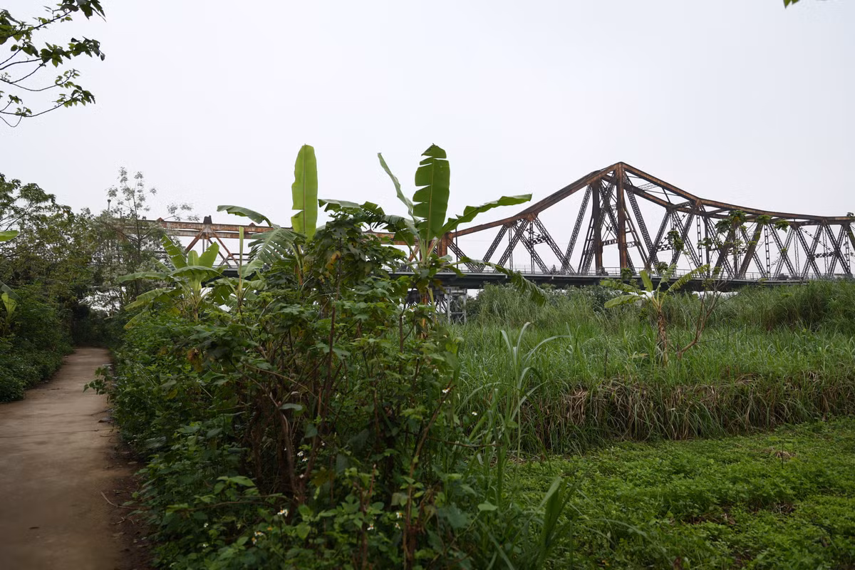 Tuy nhiên, nhiều người dân sinh sống nơi đây lo lắng về tương lai khi mất đất canh tác nông nghiệp nếu dự án triển khai.