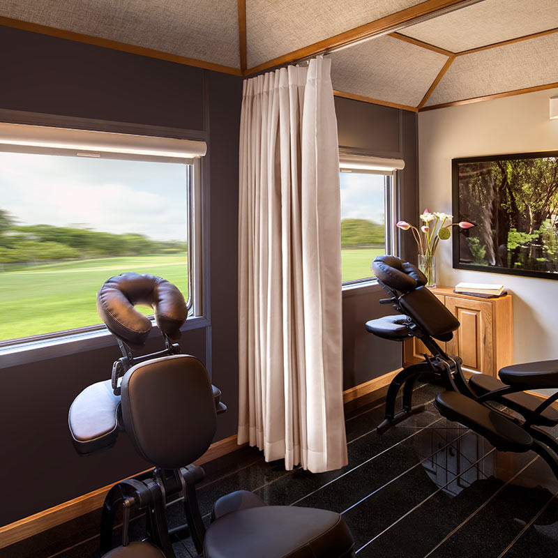 Chuyến tàu hạng sang The Vietage của Việt Nam từng được kênh truyền thông CNN bình chọn là một trong 6 tuyến tàu hỏa tốt nhất châu Á, mang lại cho hành khách trải nghiệm ẩm thực, khám phá văn hóa và chiêm ngưỡng phong cảnh thiên nhiên.