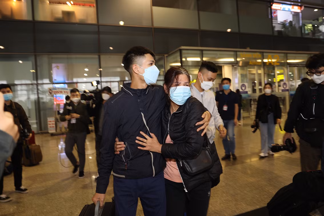 Được biết, Ba Lan là nơi tiếp nhận đông người Việt nhất rời Ukaraine. Số lượng hiện nay đã lên tới 2.500 người và vẫn không ngừng gia tăng.