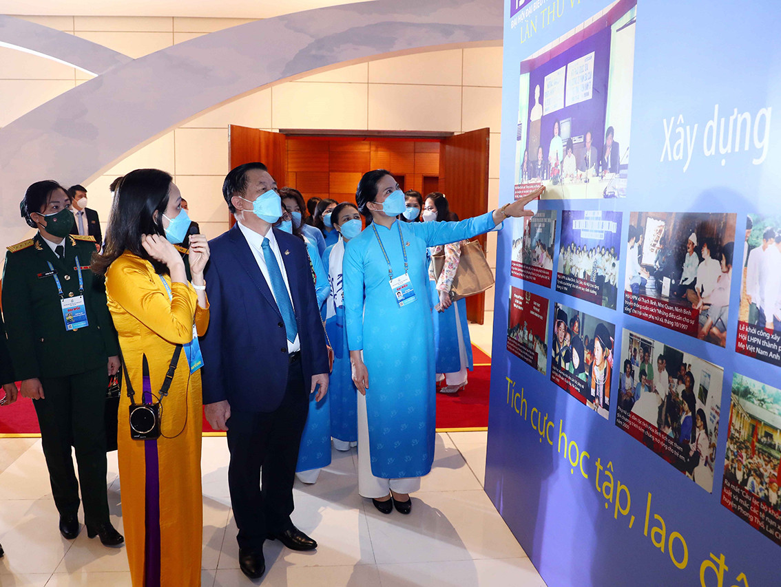 Nhiều hoạt động ý nghĩa của phụ nữ Việt Nam đã được giới thiệu tại triển lãm.