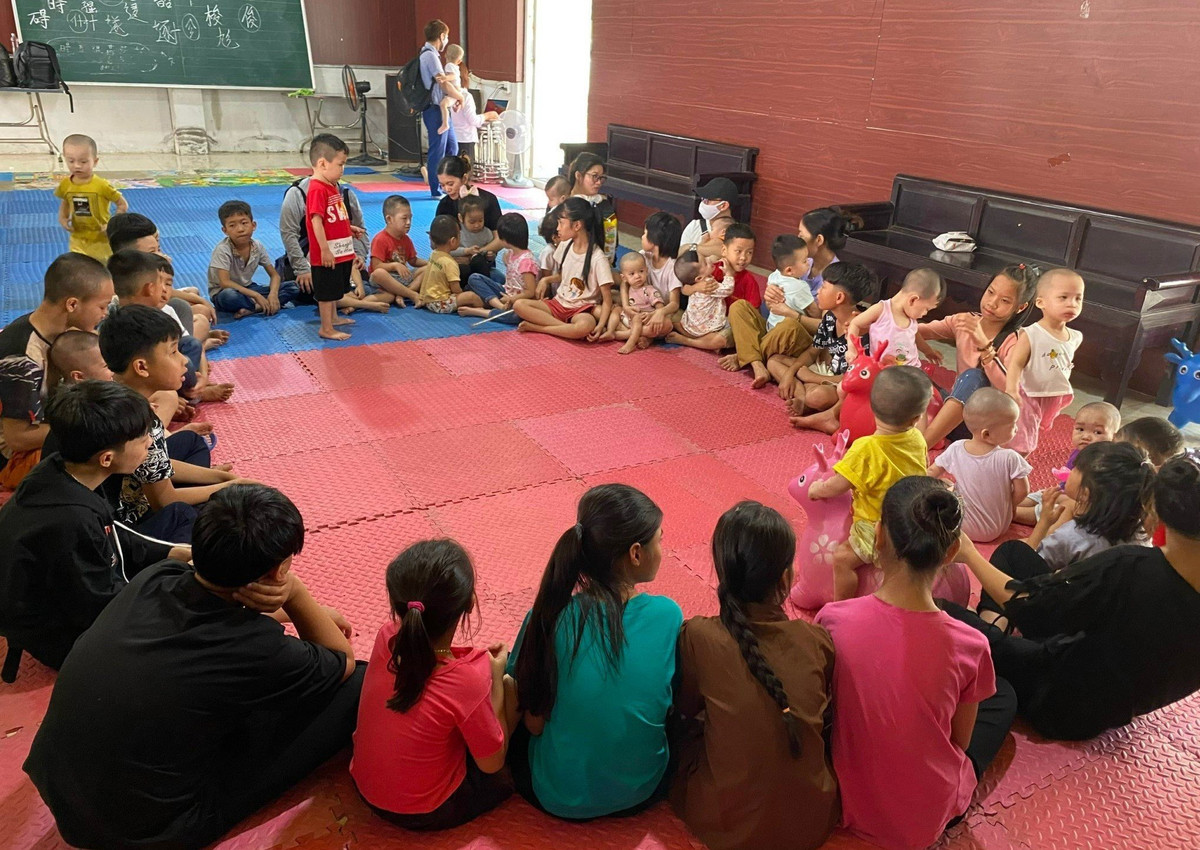 Dai duc Thich Nguyen Binh: Cua tu bi cuu nhung manh doi eo le-Hinh-4