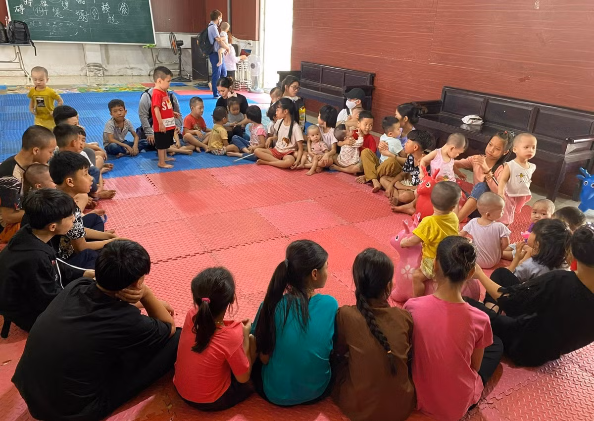 Dai duc Thich Nguyen Binh: Cua tu bi cuu nhung manh doi eo le-Hinh-4