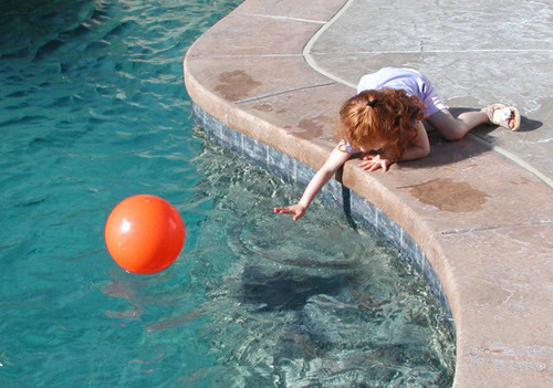 Nhieu tre phu phoi cap do ngat nuoc khi di boi-Hinh-2