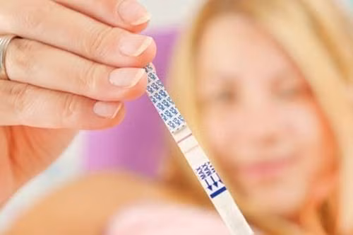 Nếu bạn đang trong thời điểm muốn có con, mang thai nên tránh xa và hạn chế sử dụng các loại mỹ phẩm nhân tạo. Thay vào đó, hãy dùng các loại mỹ phẩm thiên nhiên an toàn.