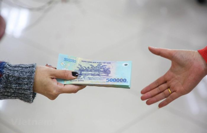 Kho khan vi COVID-19, lieu doanh nghiep co 'trong' thuong Tet 2022?