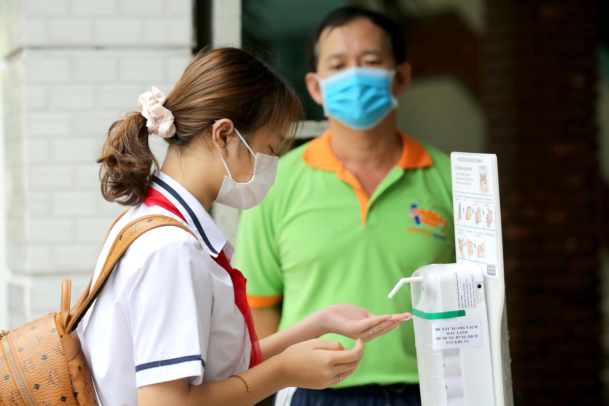 Hoc sinh mong som duoc den truong