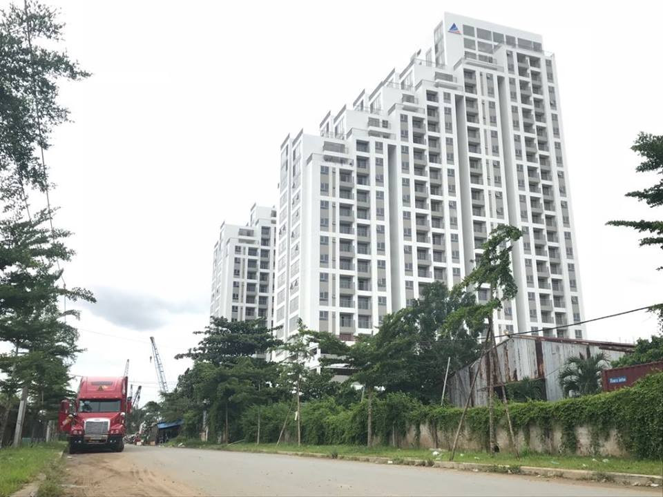 TP.HCM: Vén màn bí mật loạt rủi ro doanh nghiệp bất động sản trải qua trong 6 tháng qua TP.HCM: Ven man bi mat loat rui ro doanh nghiep bat dong san trai qua trong 6 thang qua