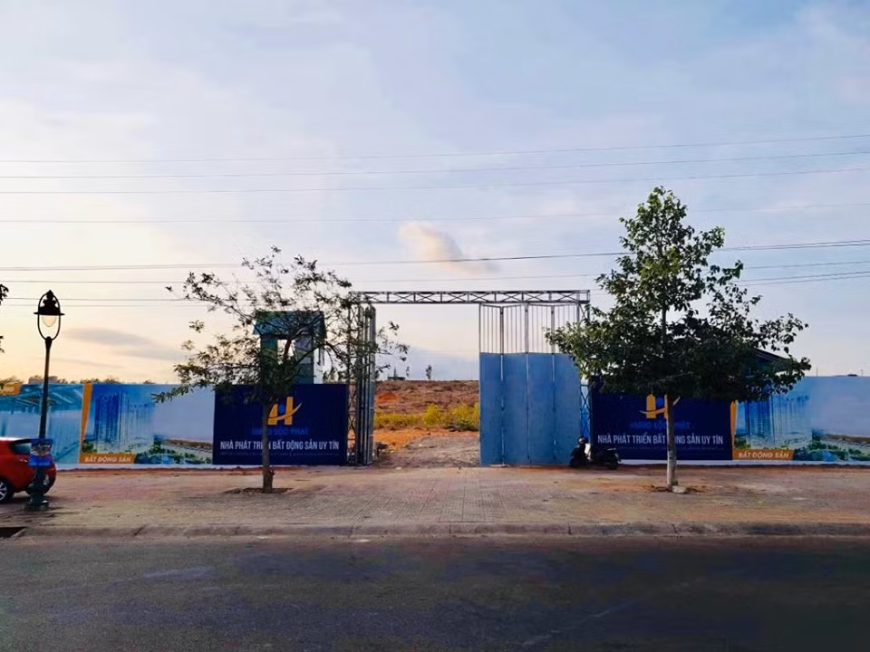 Lo ngai bong bong bat dong san, Binh Thuan lien tuc 'tuyt coi' cac dai gia