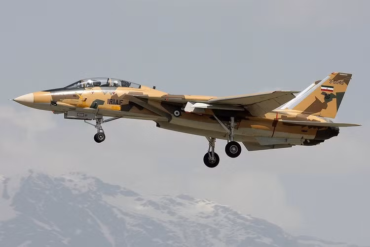F-14 cùng tên lửa cực nguy hiểm AIM-54 vẫn đủ sức tạo ra những tình huống bất ngờ buộc Mỹ không thể khinh suất.