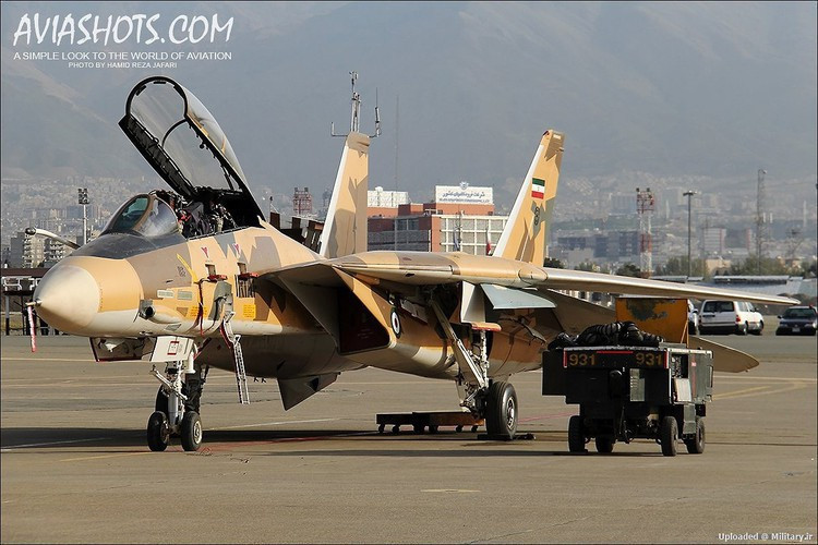 F-14 Tomcat không có khả năng cơ động ấn tượng như F-16, nhưng nó có khả năng ổn định ngang rất tốt đưa nó trở thành một trong những máy bay không chiến đáng sợ trên bầu trời.