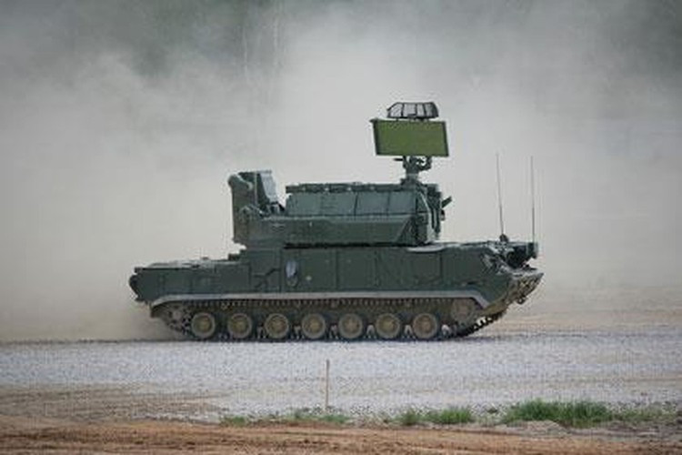 Hệ thống phòng không Tor là loại vũ khí được phép xuất khẩu và hiện có mặt ở nhiều quốc gia trên thế giới; Trung Quốc là khách hàng đầu tiên của loại tên lửa này; khách hàng còn có cả Hy Lạp, một thành viên NATO, cũng trang bị các hệ thống phòng không này.