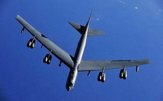 Với lực lượng không quân mỏng như vậy, Mỹ khó có thể mở những cuộc không kích ồ ạt như họ từng tiến hành trong quá khứ, như chiến tranh vùng Vịnh (lần 1, 2), chiến tranh Kosovo và cuộc chiến tại Afghanistan.