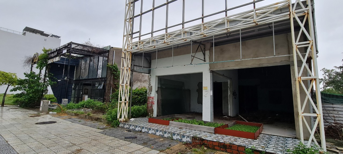 Cảnh tượng khó tin trên đường Võ Nguyên Giáp, vốn được mệnh danh là con đường "tỷ đô".