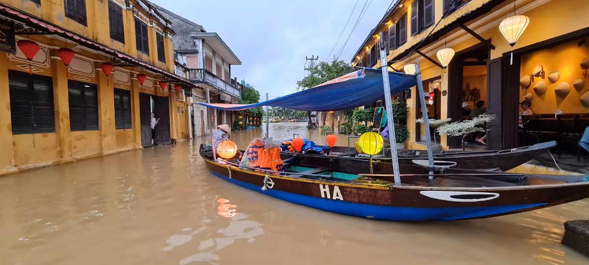 Đường Lê Lợi.