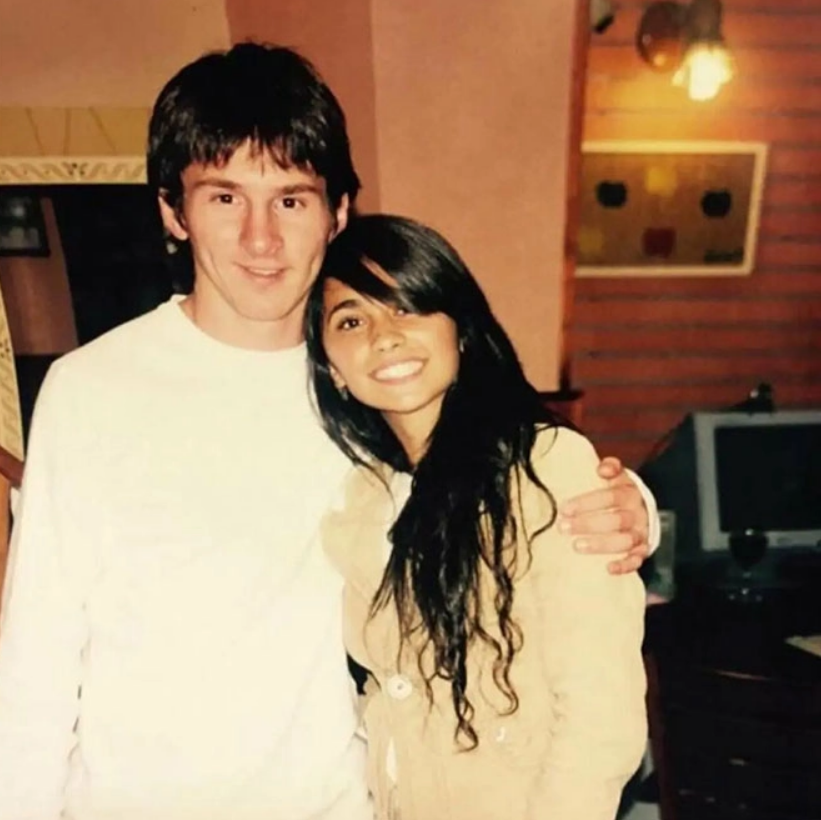 Messi voi tinh yeu vien man, Mbappe dinh nhieu tin don hen ho