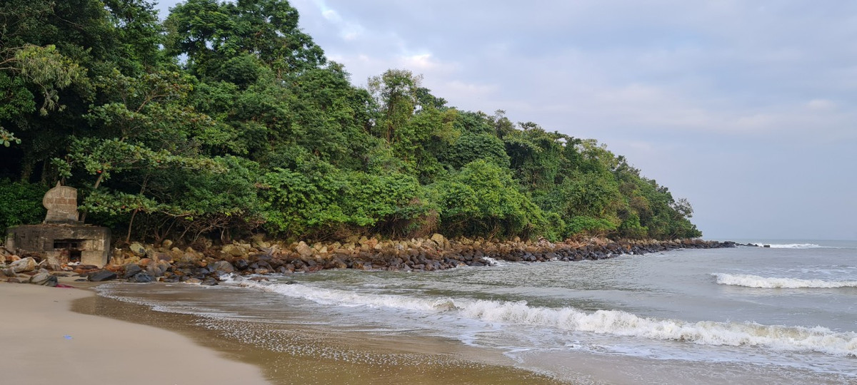 Cái tên Nam Ô xuất phát từ việc nơi đây từng là bãi tắm ở phía Nam của Châu Ô.