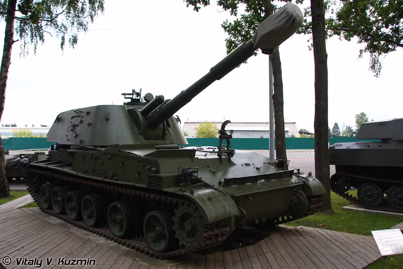 Pháo tự hành xung kích 2S3 Gvozdika cỡ 152mm. Nguồn ảnh: Vitaly-Kuzmin