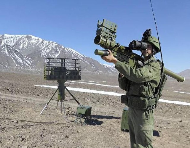 "Để theo dõi và bắn hạ thực tế bất kỳ vật thể bay nào, hệ thống tên lửa phòng không vác vai Verba thế hệ mới nhất đã được đưa vào lực lượng tác chiến của quân đội Nga".