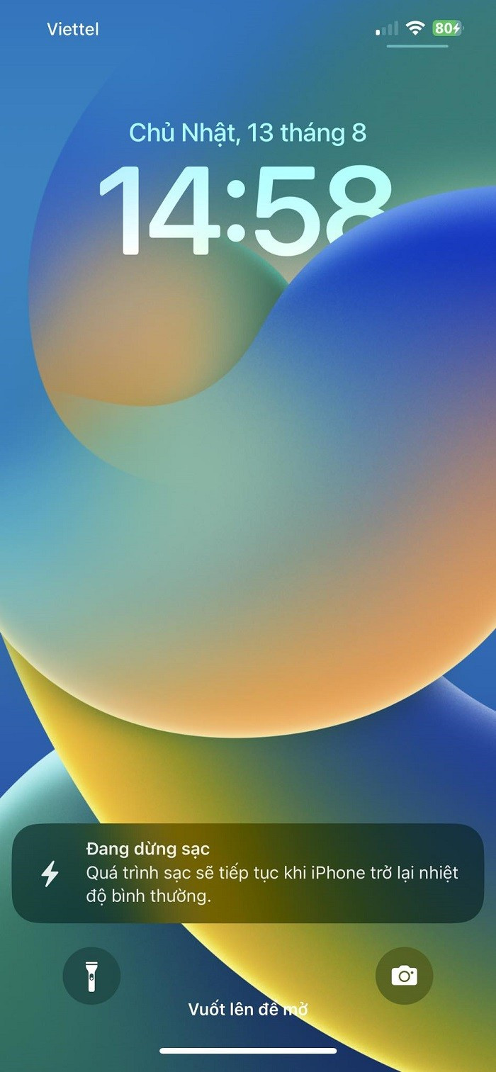 Khong sac iPhone bang cach nay neu khong muon bi chai pin, phat no