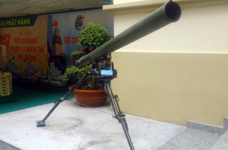 Khẩu pháo phản lực ĐKB được Trung đoàn 115 sử dụng để bắn 200 viên trong trận pháo kích vào sân bay Tân Sơn Nhất, chiều ngày 28/4/1975.