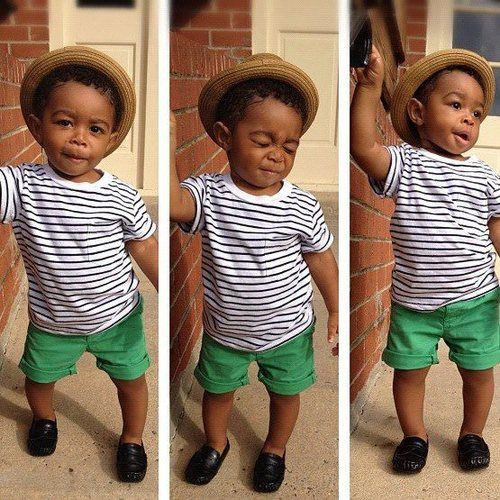 Hiện tượng cong chân sẽ kéo dài trong vài tháng sau khi bé tập đi.Càng lớn, chân bé càng thẳng và bước đi vững vàng hơn. Khung xương chân sẽ khỏe hơn và dài ra. Đối với nhiều trẻ, việc này chỉ kéo dài vài tháng. Ở nhiều trẻ khác hiện tượng này có thể kéo dài hơn tới một năm hoặc lâu hơn nữa. Chỉ khi nào bé có thể bước đi bình thường và không có vẻ đau đớn, lúc đó mọi chuyện đều ổn. 