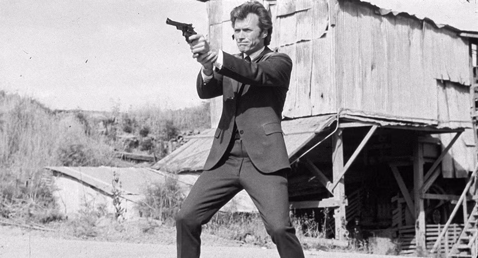 Phụ nữ bị thu hút bởi đàn ông cao ráo vì họ cho rằng vóc dáng cao ráo thể hiện khả năng kiếm tiền và khả năng sinh con. Đàn ông có chiều cao hạn chế chỉ ham mê đánh đấm chinh phục mà thôi.