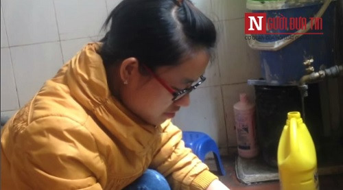 Em Đặng Thị Huyền hiện đang ở tại ký túc xá trường ĐH Kinh tế Quốc dân. (Ảnh Phùng Anh Chiến)