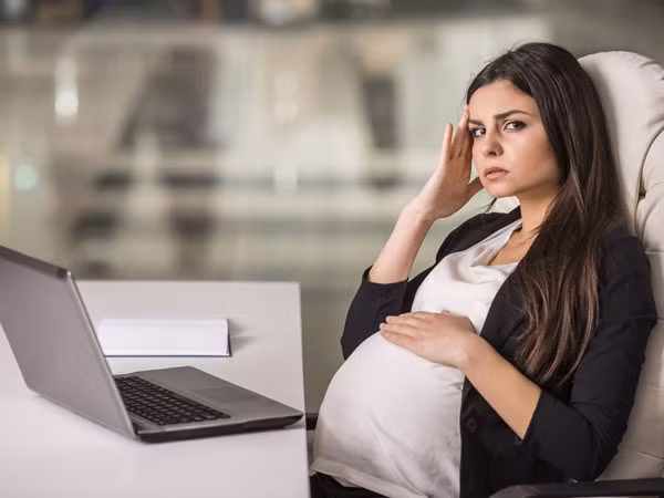 Một nghiên cứu mới đã khẳng định những phụ nữ làm mẹ lần đầu khi đã lớn tuổi có khả năng sẽ sống lâu hơn, cụ thể là phụ nữ mang thai muộn và sinh con ở độ tuổi từ 30 đến 40 có tuổi thọ cao hơn những người sinh con sớm hơn. 