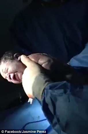 Ước tính cứ 80.000 ca sinh đẻ mới có một ca như thế này. Theo quan niệm của người Việt Nam thì những trẻ sinh bọc điều sẽ có cuộc sống sung sướng. 