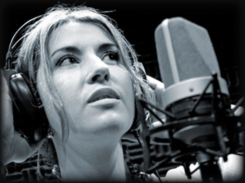 9. Nghệ sỹ lồng tiếng: Những nghệ sỹ này có thể kiếm được 80.000 USD/năm nhờ lồng tiếng cho phim ảnh hoặc các tiết mục quảng cáo trên TV hoặc đài phát thanh.