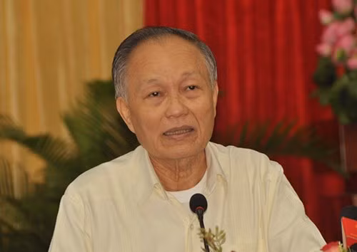 Quoc hoi nhan thieu sot truoc cu tri ve vu ong Vu Huy Hoang