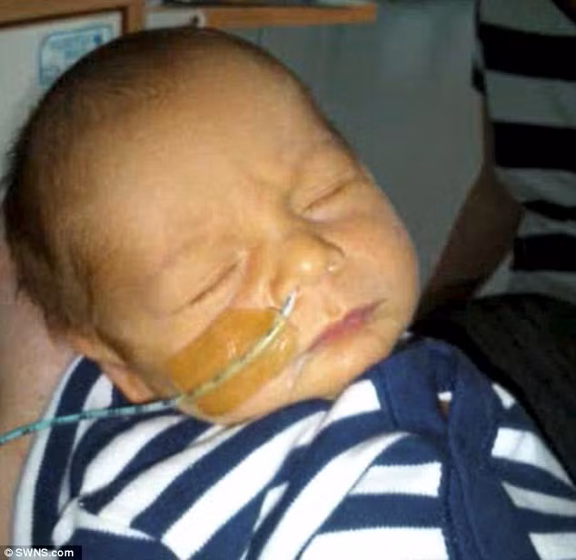 Lúc này các bác sĩ sản khoa chính là người sẽ quyết định có cần xét nghiệm máu để đánh giá sự nghiêm trọng của bệnh vàng da nhưng họ đã quả quyết với hai vợ chồng rằng tình trạng của Brian là bình thường, bệnh vàng da ở trẻ em là quá phổ biến nên không cần xét nghiệm máu để đo lượng độc tố. Chi phí xét nghiệm ước tính chỉ khoảng 40.000 đồng.