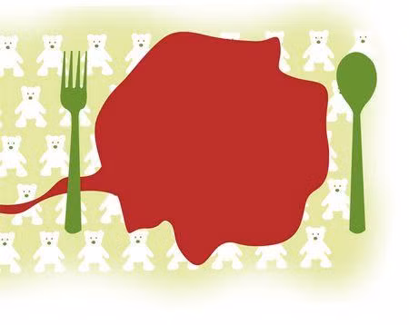 “Món ăn khá dai, ăn gần giống như nấm ngâm nước, khi ăn thì chấm với nước tương và dầu mè”. Khi nghe những lời mô tả về món ăn của bà mẹ có hai con sinh đôi 4 tuổi này thì nhiều người đang liên tưởng đến một món thịt bò hoặc thịt gì đó hơi dai. 