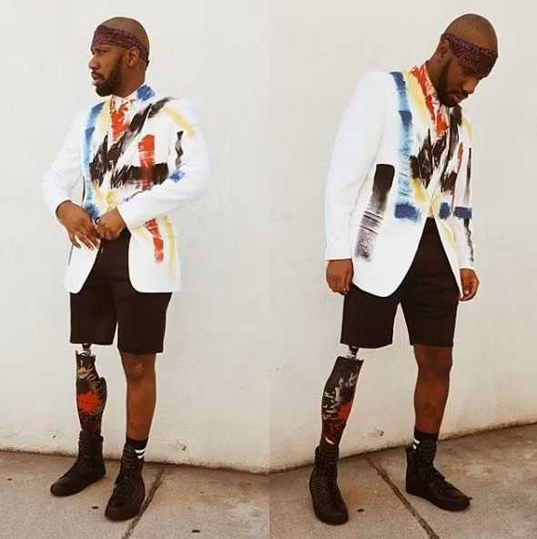 Cách kết hợp phần thân dưới của khách hàng này trông đơn giản và cực kỳ hài hòa với tổng thể trang phục.