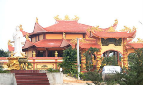 Đại gia xây lăng mộ hơn 10 tỷ để báo hiếu Dai gia xay lang mo hon 10 ty de bao hieu