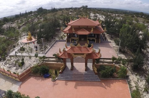 Đại gia xây lăng mộ hơn 10 tỷ để báo hiếu - Hình 2 Dai gia xay lang mo hon 10 ty de bao hieu-Hinh-2