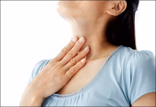 Bệnh trào ngược dạ dày có thể chữa khỏi bằng các loại thuốc làm giảm độ axit cũng như tránh ăn một số loại thực phẩm và ăn thành nhiều bữa nhỏ. 