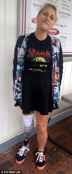 Đầu năm 2016, Ivy Daniels 27 tuổi bị hạ đường huyết và nằm bất động trong phòng. Khi phát hiện cô đã ngưng thở và không có nhịp tim, bạn trai cô đã gọi cấp cứu đồng thời tiến hành hô hấp nhân tạo cho bạn gái mình. 