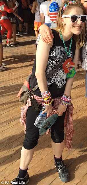 Một phụ nữ chết lâm sàng trong vòng 5 phút và rồi hôn mê sâu đã kể lại câu chuyện khi tỉnh lại bỗng nhiên thấy mất một chân.