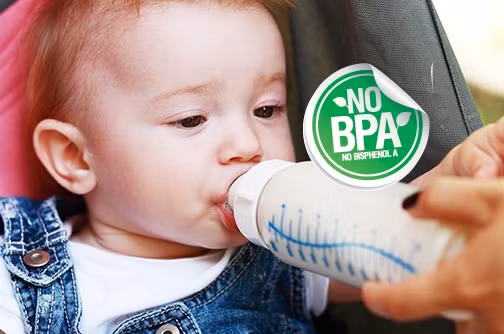 Các bậc phụ huynh có thể dựa vào kết quả nghiên cứu này để bảo vệ trẻ sơ sinh khỏi tiếp xúc với các hóa chất độc hại có trong các dụng cụ gặm nướu.