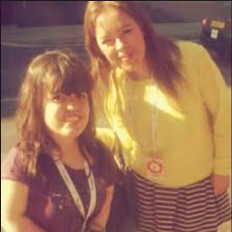 Cứ như vậy trong 5 năm với 8 lần phẫu thuật và liên tục kéo dài, Llinos mới có thể cao thêm 18cm. Đối với mọi người thì đây không phải là con số lớn nhưng cô cảm thấy vô cùng tự hào vì mình đã phải vô cùng khó khăn mới có được nó. Giờ đây Llinos cảm thấy tự tin hơn rất nhiều vì có thể mặc quần jean người lớn size 8. Tuy nhiên cô gái này còn quyết định sẽ kéo dài cánh tay trong tương lai mặc dù biết rằng nó cũng đau đớn không kém. Nhưng Llinos cho rằng tất cả những gì xấu nhất đã nằm trong quá khứ. (Nguồn ảnh: The Sun)