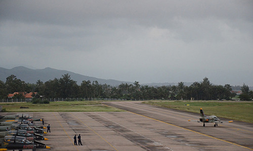 Chuyến bay khí tượng được thực hiện lúc 5 giờ 20 phút.