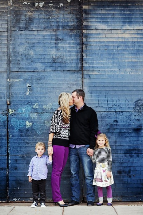 Hãy là chính bạn. Để mọi người chọn mặc thứ gì đó nói lên chính con người họ. Hãy mặc đồ mình thích nhất chứ không nên mặc theo ý thích của các thành viên khác. 