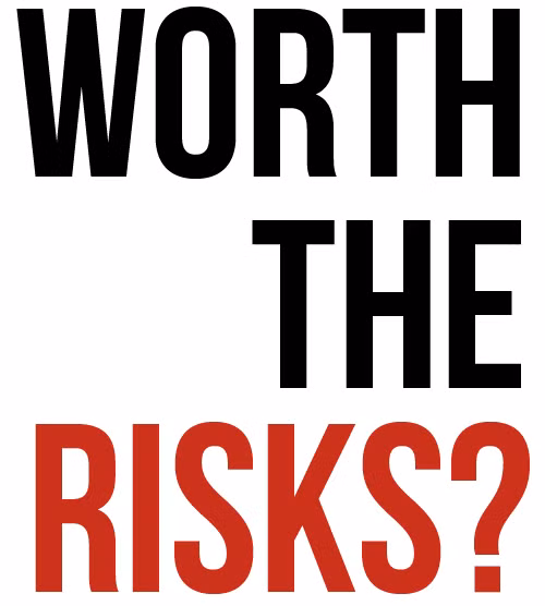 Một tác dụng phụ rất lớn của việc chữa mụn bằng Accutane là lượng cholesterol trong máu tăng lên nên gây hại cho gan. Bệnh nhân khi uống thuốc cần kết hợp với một chế độ ăn ít béo và ít chất cồn. Nhiều nhất chỉ được uống một ly mỗi ngày. 