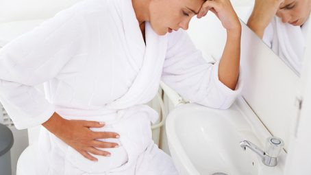 Nhưng một nghiên cứu mới của Học viện Y học quốc gia Anh đã phát hiện ra ốm nghén làm giảm nguy cơ sảy thai xuống rất nhiều. Mặc dù trước đây đã có một số nghiên cứu nói về vấn đề này nhưng nghiên cứu lần này là bằng chứng rõ ràng nhất cho thấy nếu nôn mửa vì ốm nghén trong khi mang thai thì nguy cơ sảy thai bị giảm đi từ 50-70% so với những người không ốm nghén.