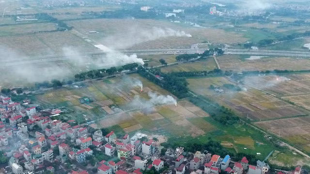 Nguyên nhân chính là do nông dân đốt rơm rạ sau khi thu hoạch vụ hè - thu.
