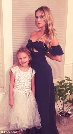 Có hai động mạch đốt sống cung cấp máu oxy cho phần đầu và cổ. Khi bị rách một trong hai động mạch này, máu sẽ bị nghẽn ở động mạch dẫn đến đột quỵ. Ngoài ra, vết rách còn có thể khiến máu bị tràn lên não ảnh hưởng đến não. 