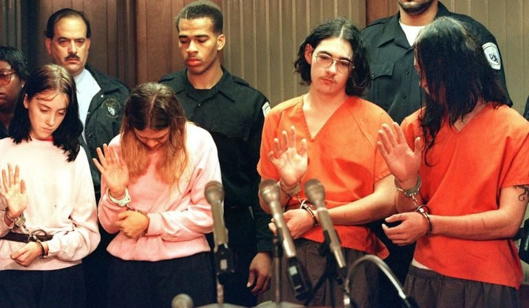 Vợ chồng Richard Wendorf là bố mẹ của Heather Wendorf - một thành viên trong gia tộc ma cà rồng của Ferrell. Heather thường phàn nàn rằng cha mẹ đã biến cuộc sống của cô thành "địa ngục".