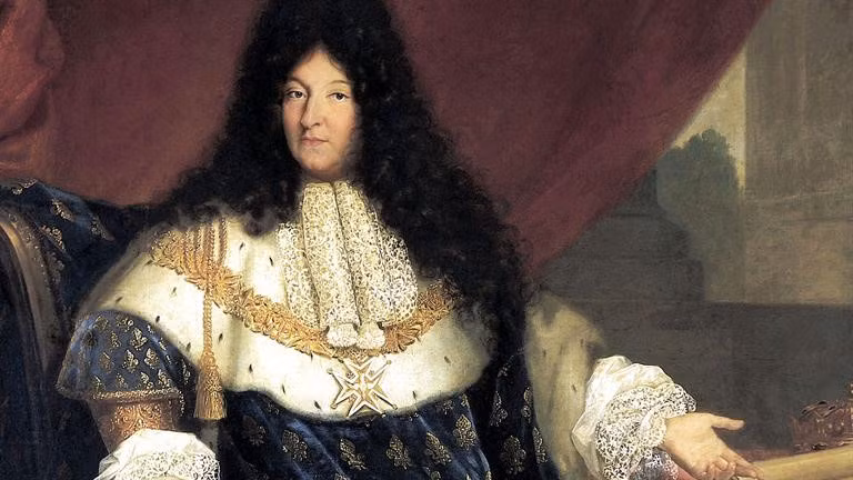 Vì vậy, vua Louis XIV ra lệnh cho mọi người ở khắp cung điện phải thực hiện việc hạn chế tắm rửa như mình.